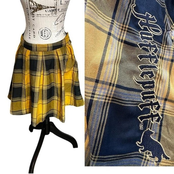 Wizarding World Of Harry Potter Dresses & Skirts - Harry Potter Hufflepuff Plaid Skater Skirt Dark Academia Hogwarts MD Fantasy